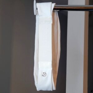 🍋 Lululemon Reversible Headband White/Stripes